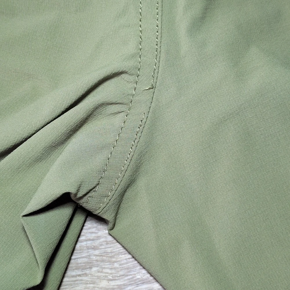 Duluth Trading Company ARMADILLO COOLING SHORTS Women's 14 - Picture 4 of 8